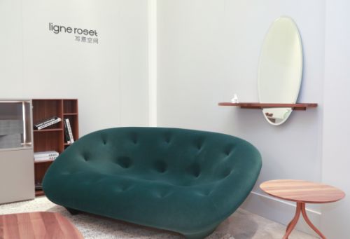 写意空间携2020新品优雅亮相第26届家具展览会