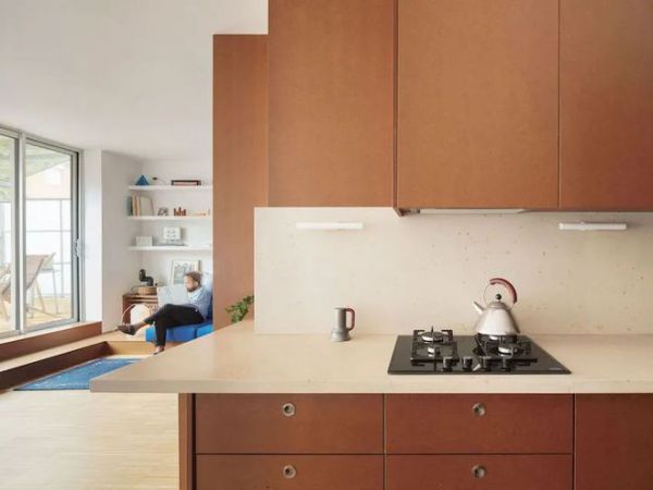 50年代69㎡公寓蜕变橘棕亲子宅 走廊不仅是通道！