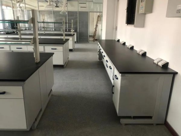 三大风格设计，领略实验室台面的时尚魅力