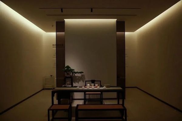 光