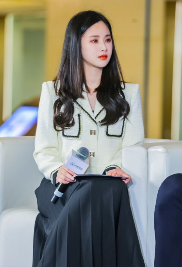 李家燕