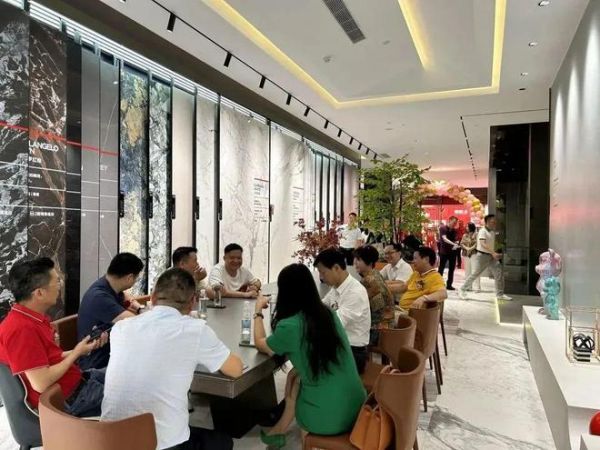 精准布局大湾区，东莞冠珠旗舰店盛大开业，打造家居零售新标杆
