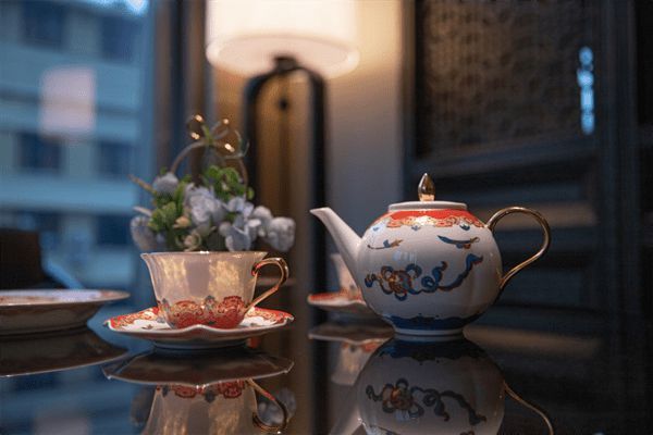 中国高端骨瓷品牌中金KINGJUN亮相比利时“茶和天下”·雅集活动