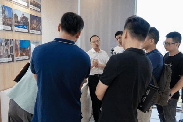 海信日立中央空调HHES工程店签约仪式圆满完成