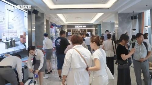 库斯家居喜获2023年度明星展厅，践行“三个坚持”应对行业现状