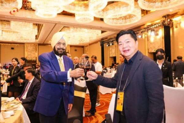 左右家居再获认可，荣获OCA亚奥理事会110周年庆典藏沙发品牌荣誉（待定）