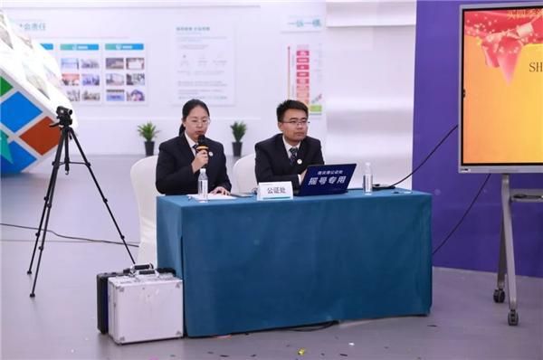 242万人围观！买四季沐歌送雅迪电动车抽华为Mate60Pro第一轮直播超燃