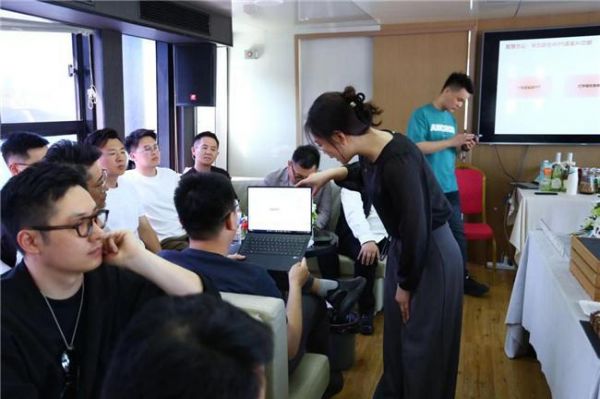 设计未来,华为全屋智能携手设计师重塑智能家居新美学!