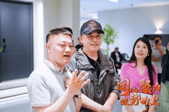 “同心聚力，乘势而上”旺家乐入户门品牌形象大使续签仪式圆满举行！