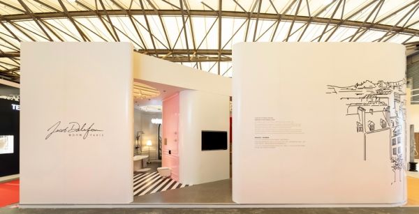 图片包含 室内, 天花板, 桌子, 厨房 描述已自动生成