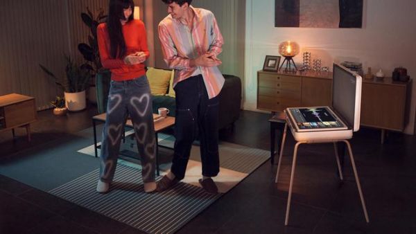 轻装上阵!LG StanbyME Go 便携式随行屏成户外娱乐新标杆