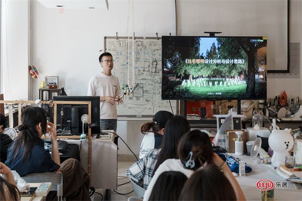 艺术设计进校园 |孟宪曦被授予航空航天大学设计艺术学院专业实践导师