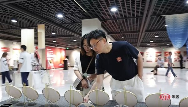 设计师李志航&杨婷，助力辽宁经济职业技术学院校企拓岗促就业行动