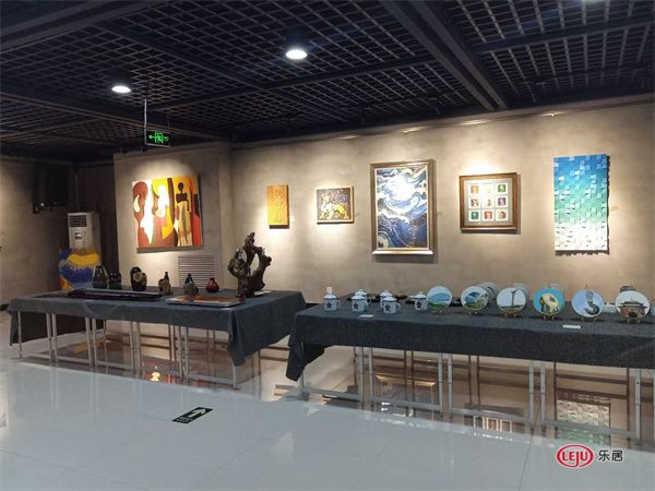 设计师李志航&杨婷，助力辽宁经济职业技术学院校企拓岗促就业行动