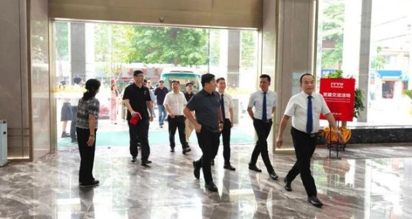 陶瓷一线品牌意特陶瓷砖与华南理工大学建筑设计研究院交流活动