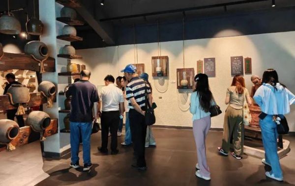 陶瓷一线品牌意特陶瓷砖与华南理工大学建筑设计研究院交流活动