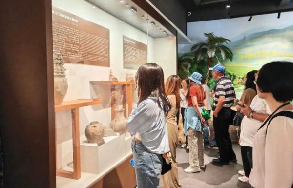 陶瓷一线品牌意特陶瓷砖与华南理工大学建筑设计研究院交流活动