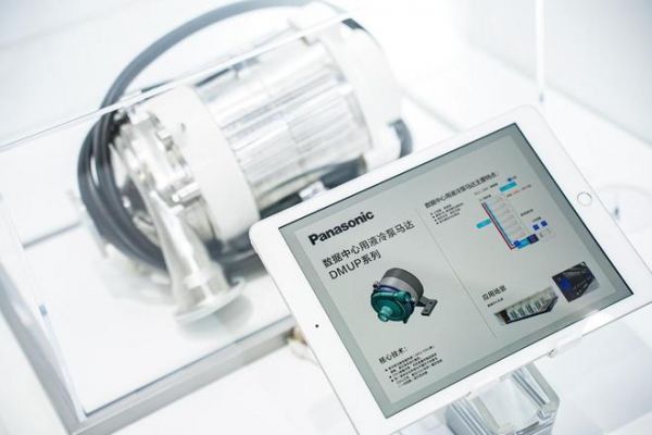 松下携首创、首发、首展新品亮相进博 释放AI创新势能