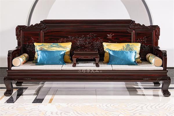 专业媒体联袂测评：巧夺天工红木《富贵华堂沙发》值得入手！