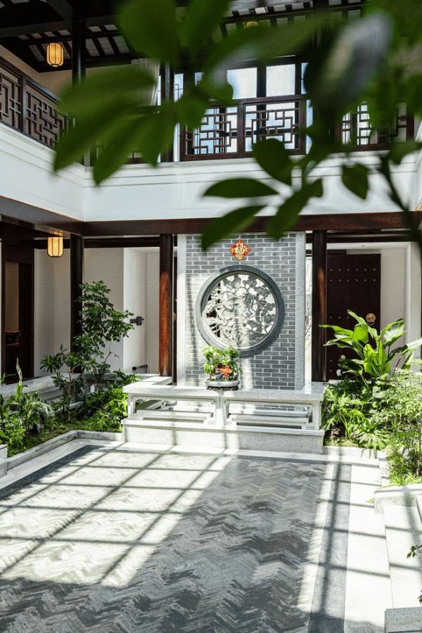 屋主案例 | 视频专访：游走艺术间！他把画廊装进360㎡的家