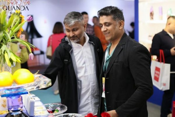 以晶为媒,与光同行 | 权达水晶于广州设计周续写工艺与商业交融的新篇