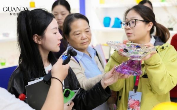 以晶为媒,与光同行 | 权达水晶于广州设计周续写工艺与商业交融的新篇