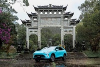 从点墨大灯到猎鹰智驾，一台能读懂东方智慧高端座驾