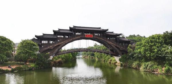 暑期研学寻国风就来年年红金典 解锁红木非遗与中式整装之美