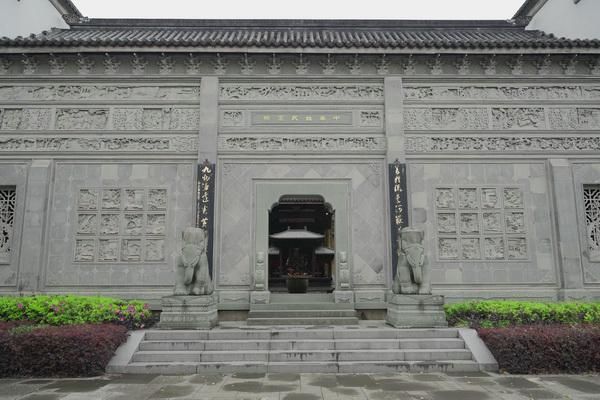 暑期研学寻国风就来年年红金典 解锁红木非遗与中式整装之美