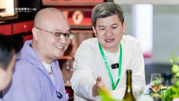 卓木王微醺空间惊艳亮相上海建博会，“微醺是一种疗愈美学”对谈成功举办